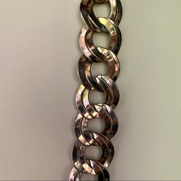 Gorgeous Large Link Silver Tone Necklace - Picture 4 of 5